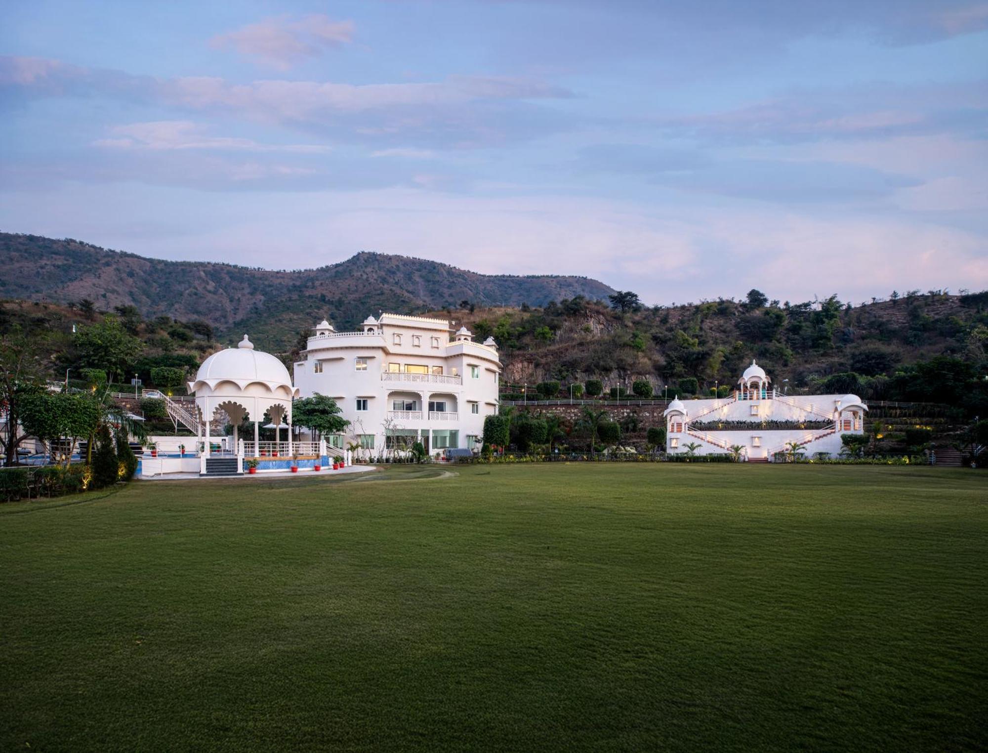 Sayaji Resorts & Spa Udaipur Extérieur photo